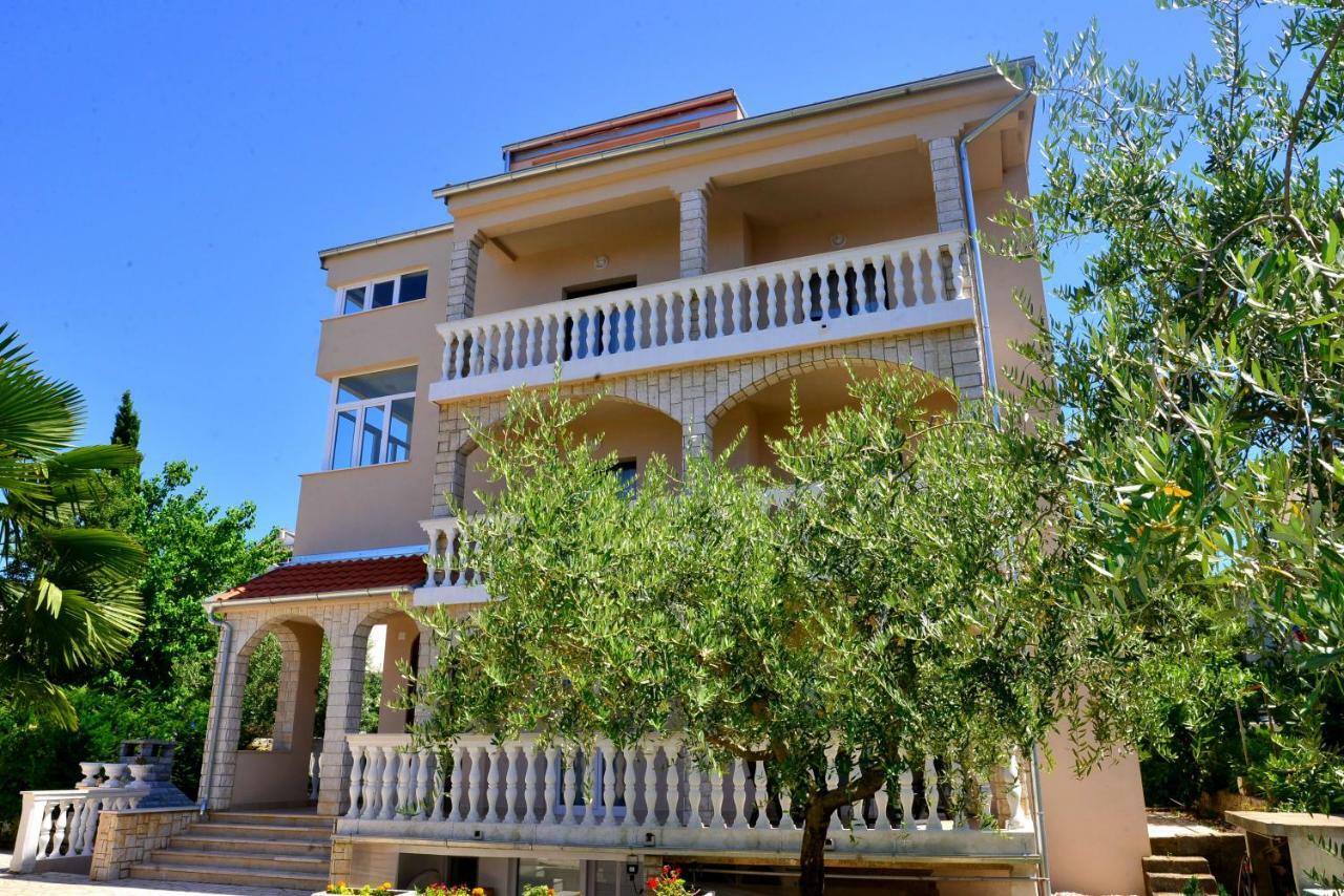 Villa Rea Malinska Exteriör bild